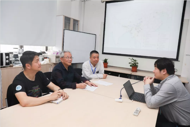 5cc2ea93c3a03.png image.png